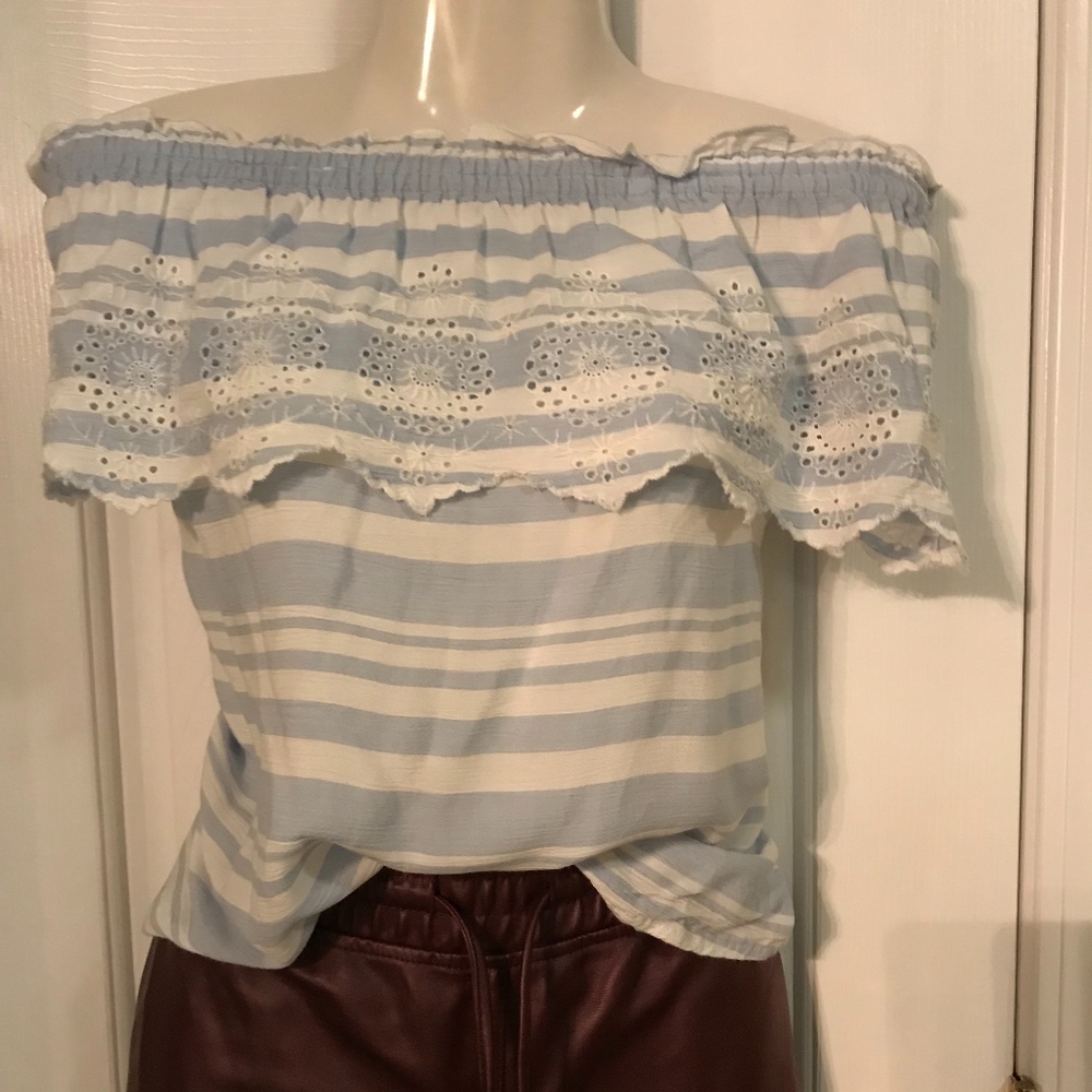 CLOSET BLOW OUT SALE... EVERYTHING MUST GO!!